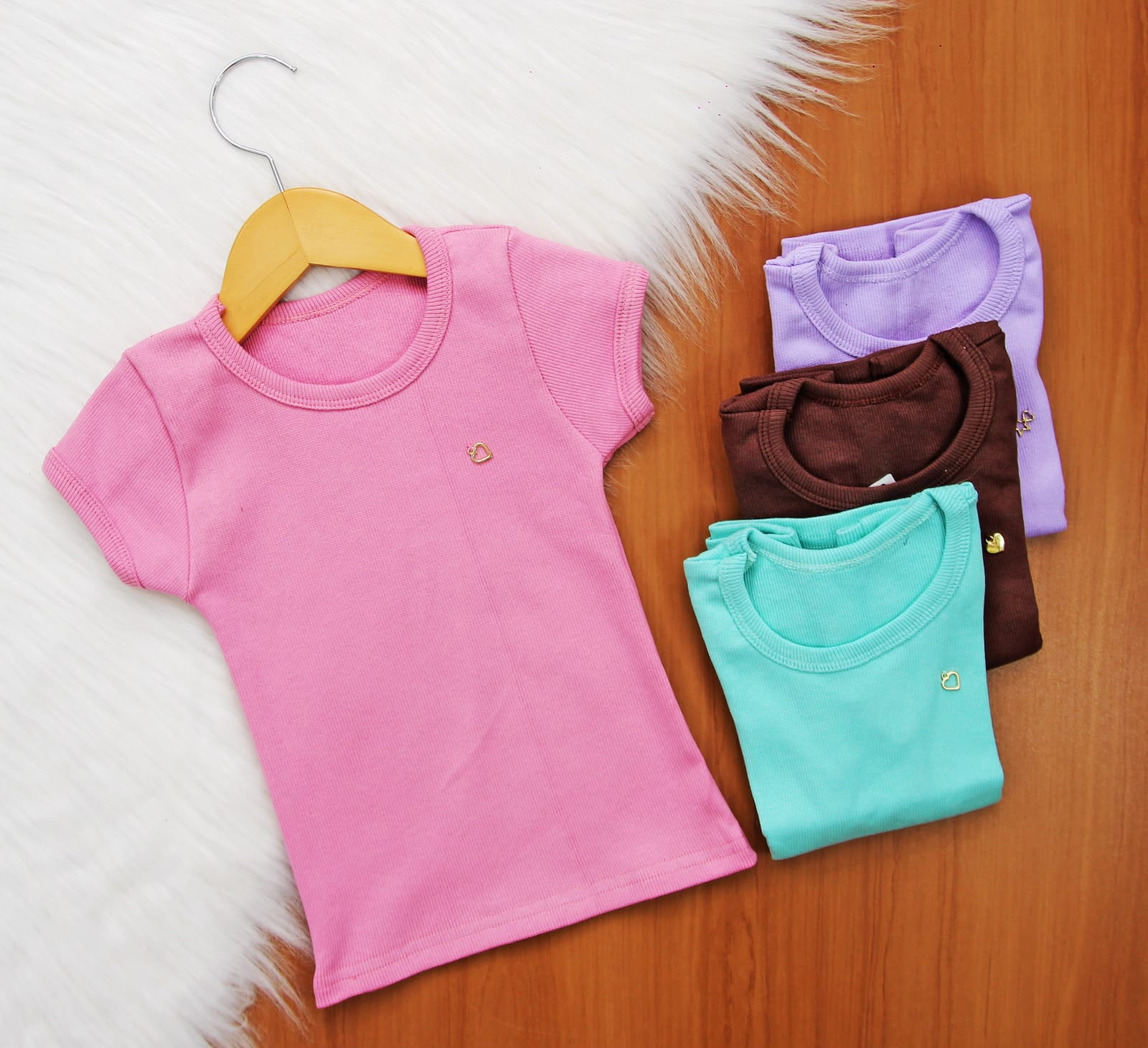 Blusa Básica Pingente