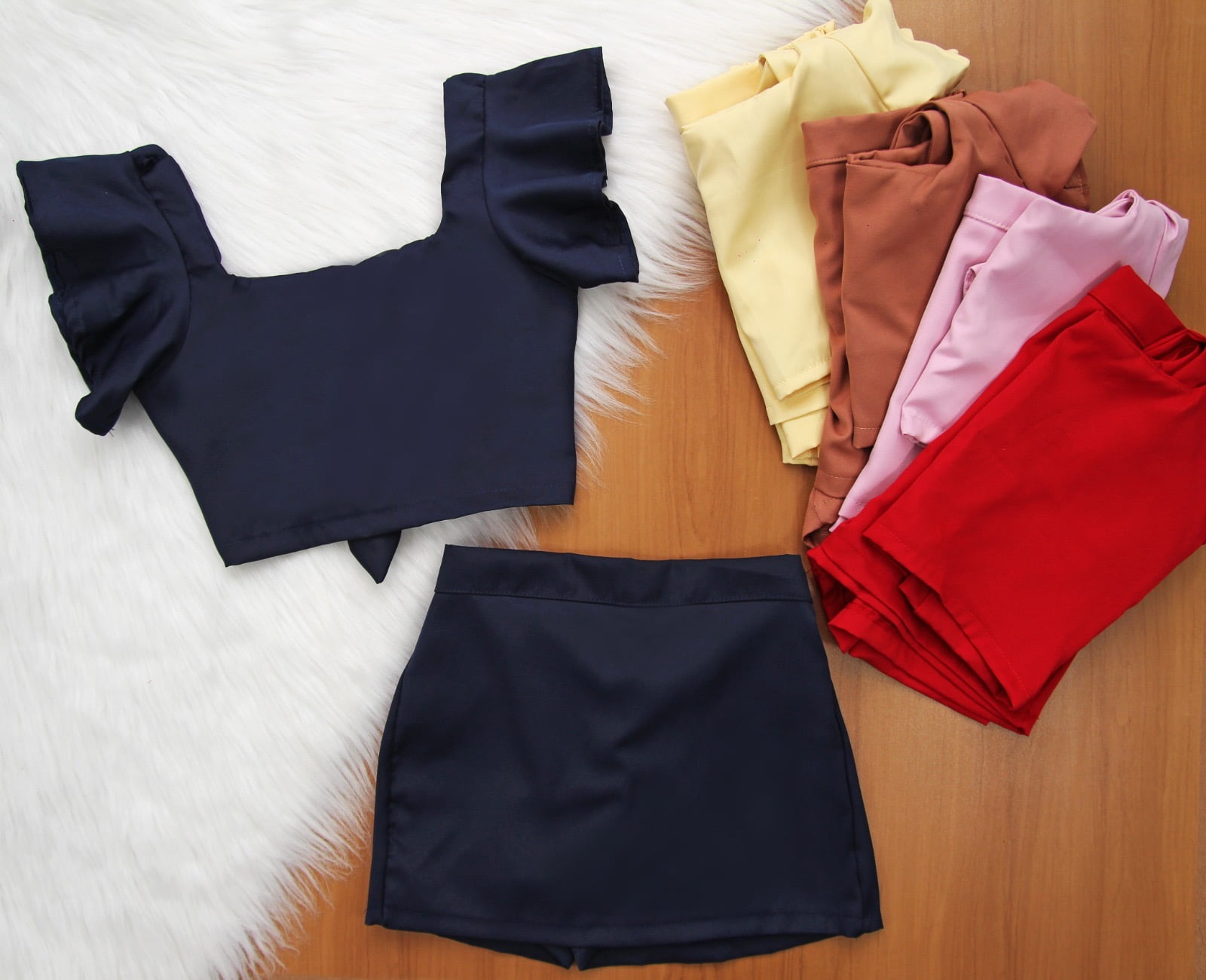 Cj. Cropped MG Short Saia Juvenil