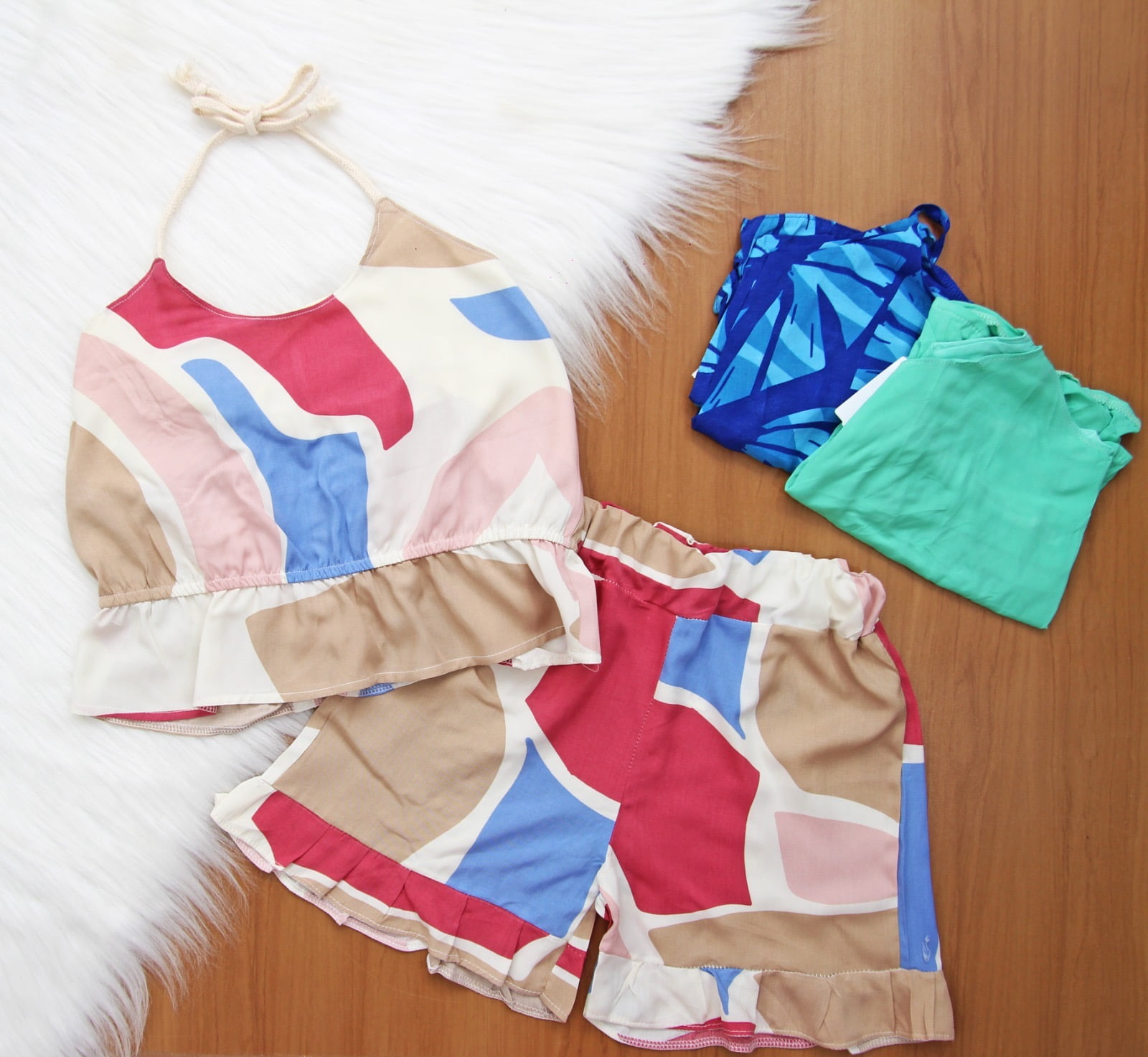 Cj. Cropped PC Short