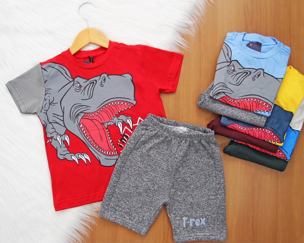 Cj. Dinossauro Short
