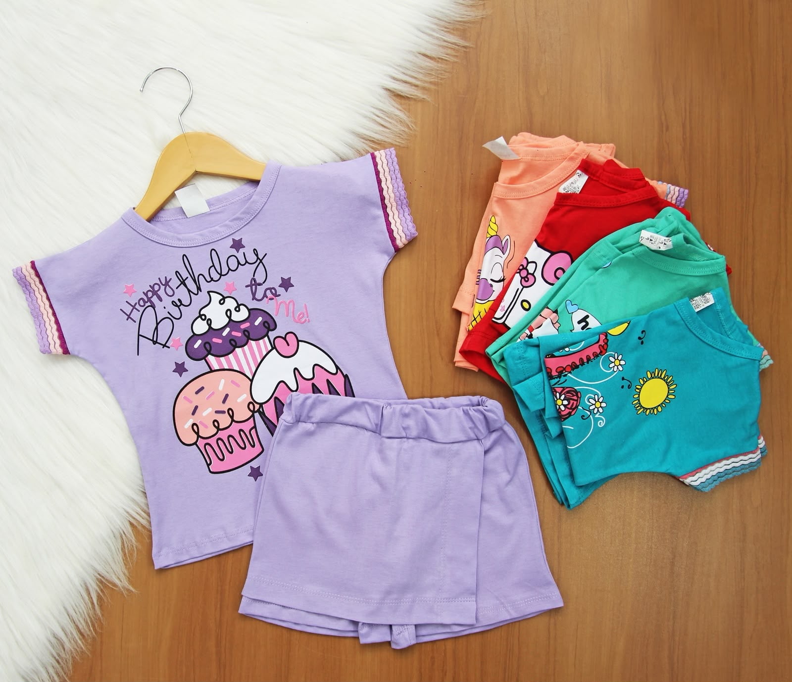 Cj. Estamp Short Saia 