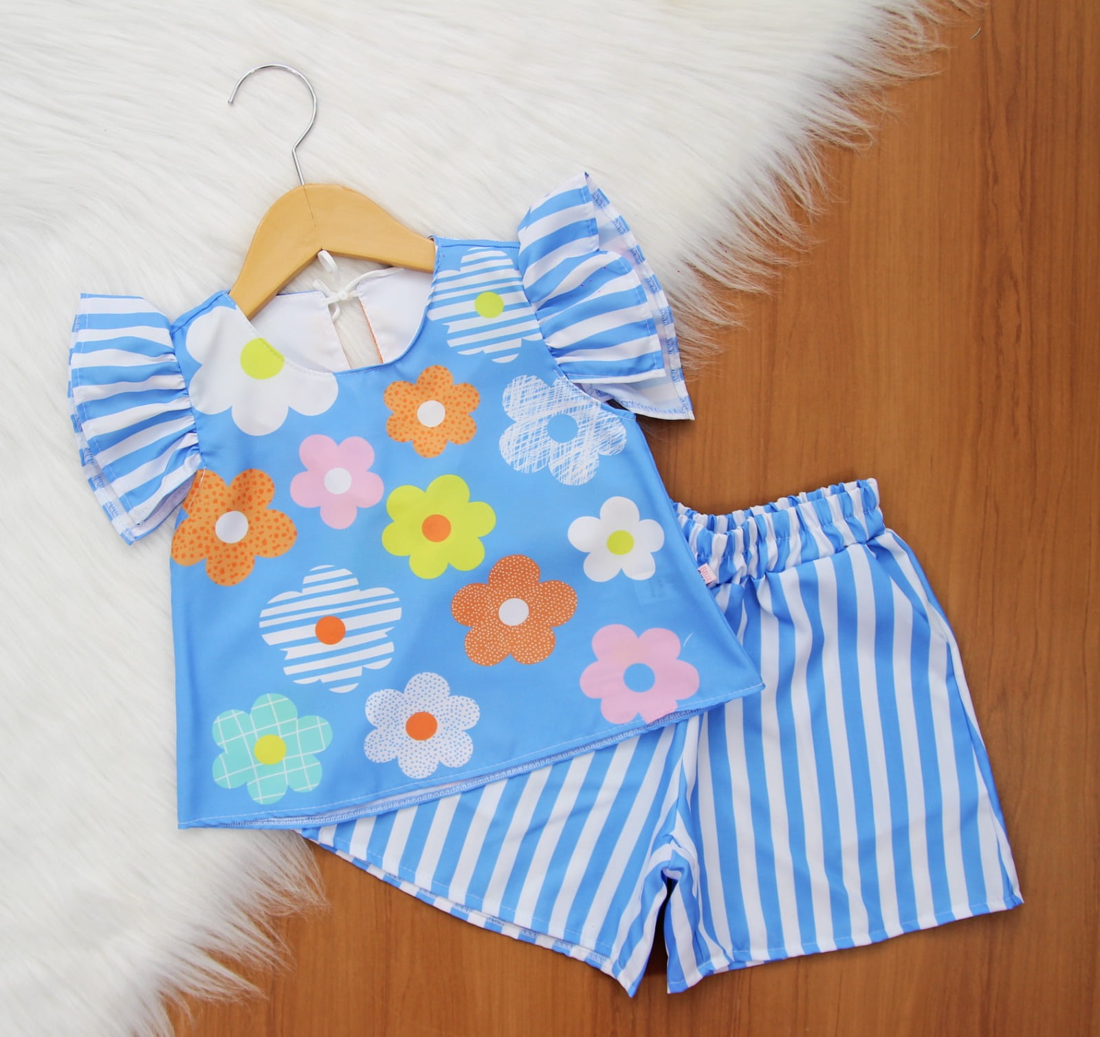 Cj. Flores e Listras 