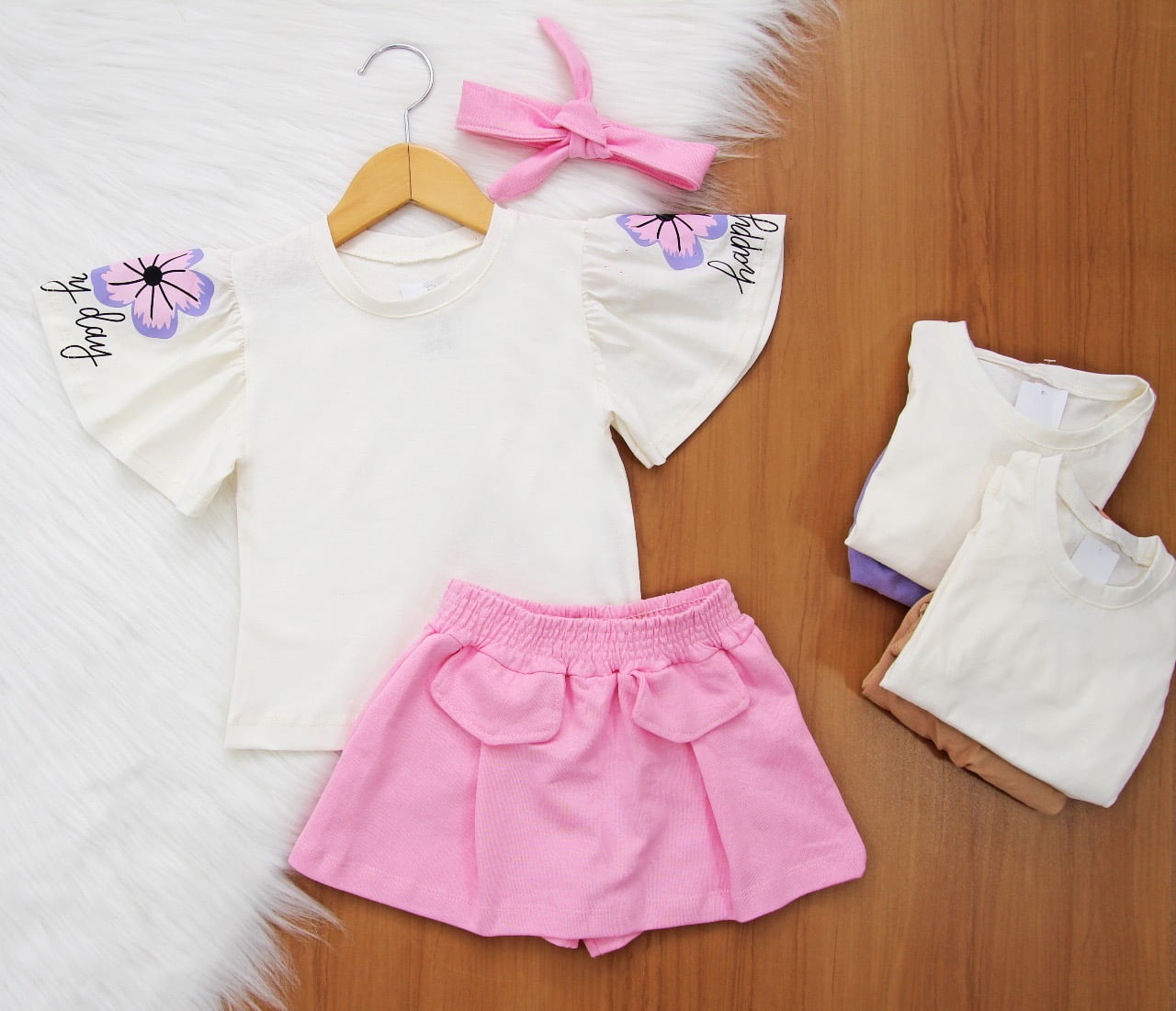 Cj. Flower Short Saia 