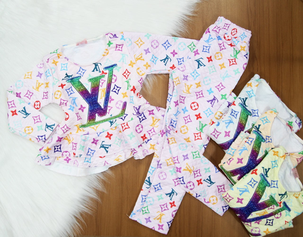 Cj. LV Calça 