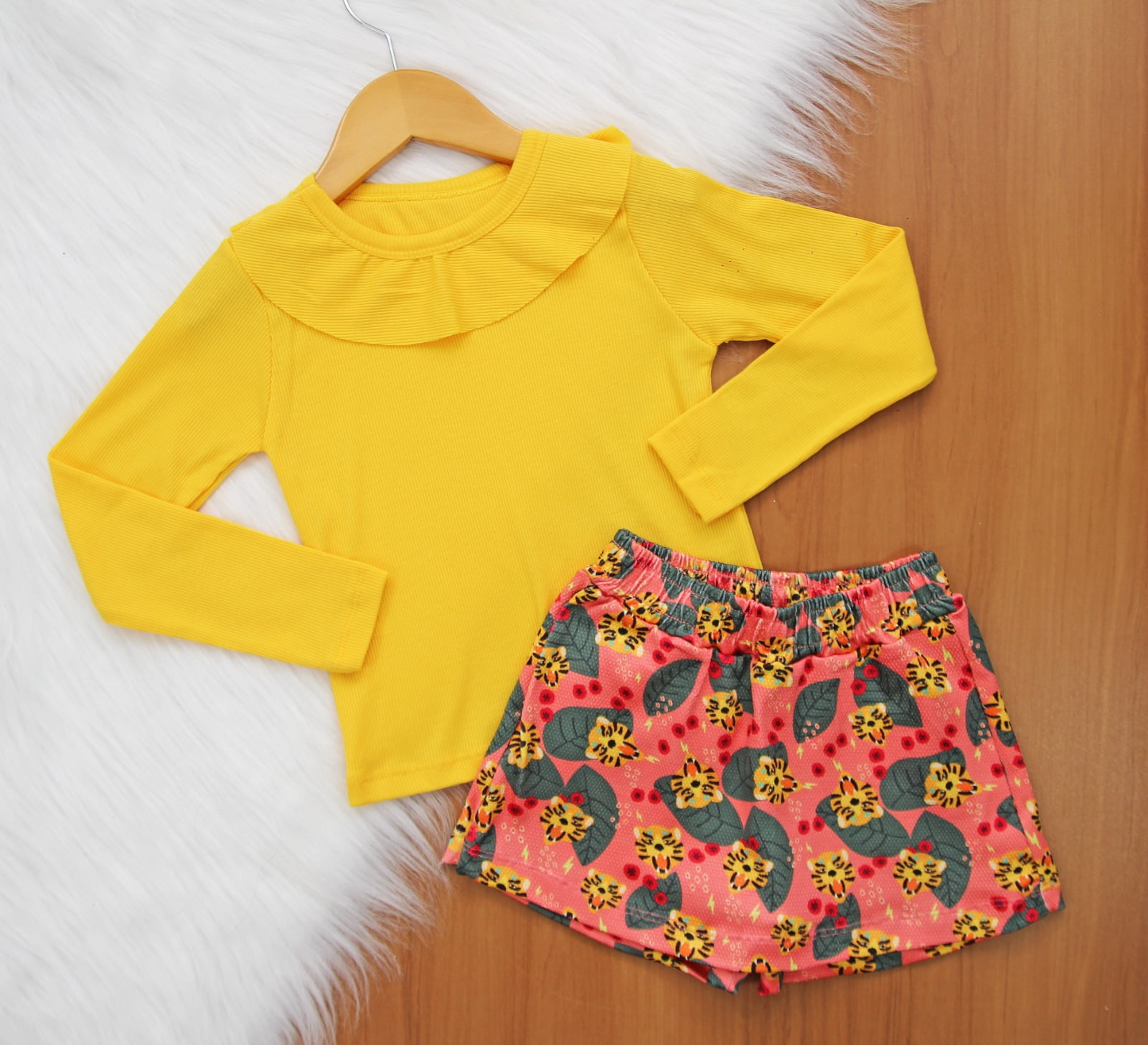 Cj. ML Short Saia DT