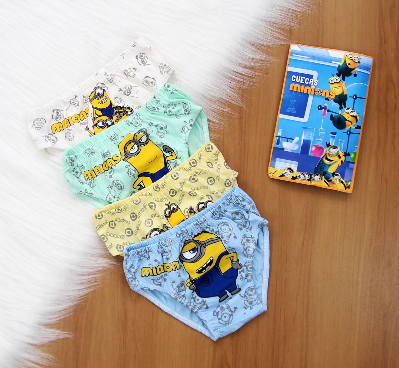 Cueca Minions